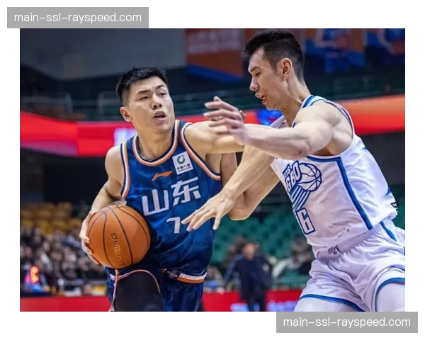 山东队新外援琼斯迎来CBA首秀，邱彪强调其防守价值与团队适配性