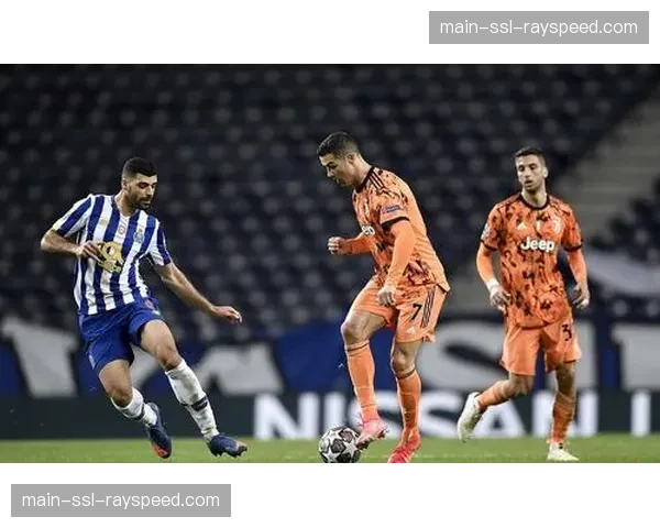 欧足联测试新一代半自动越位技术，计划下赛季欧冠全面应用