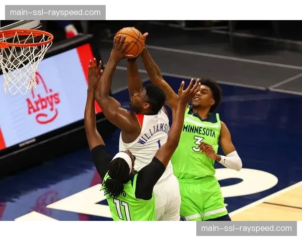 伤病报告：WNBA拉斯维加斯王牌队球星阿贾·威尔逊因脚部应力性骨折，预计缺席赛季初段比赛